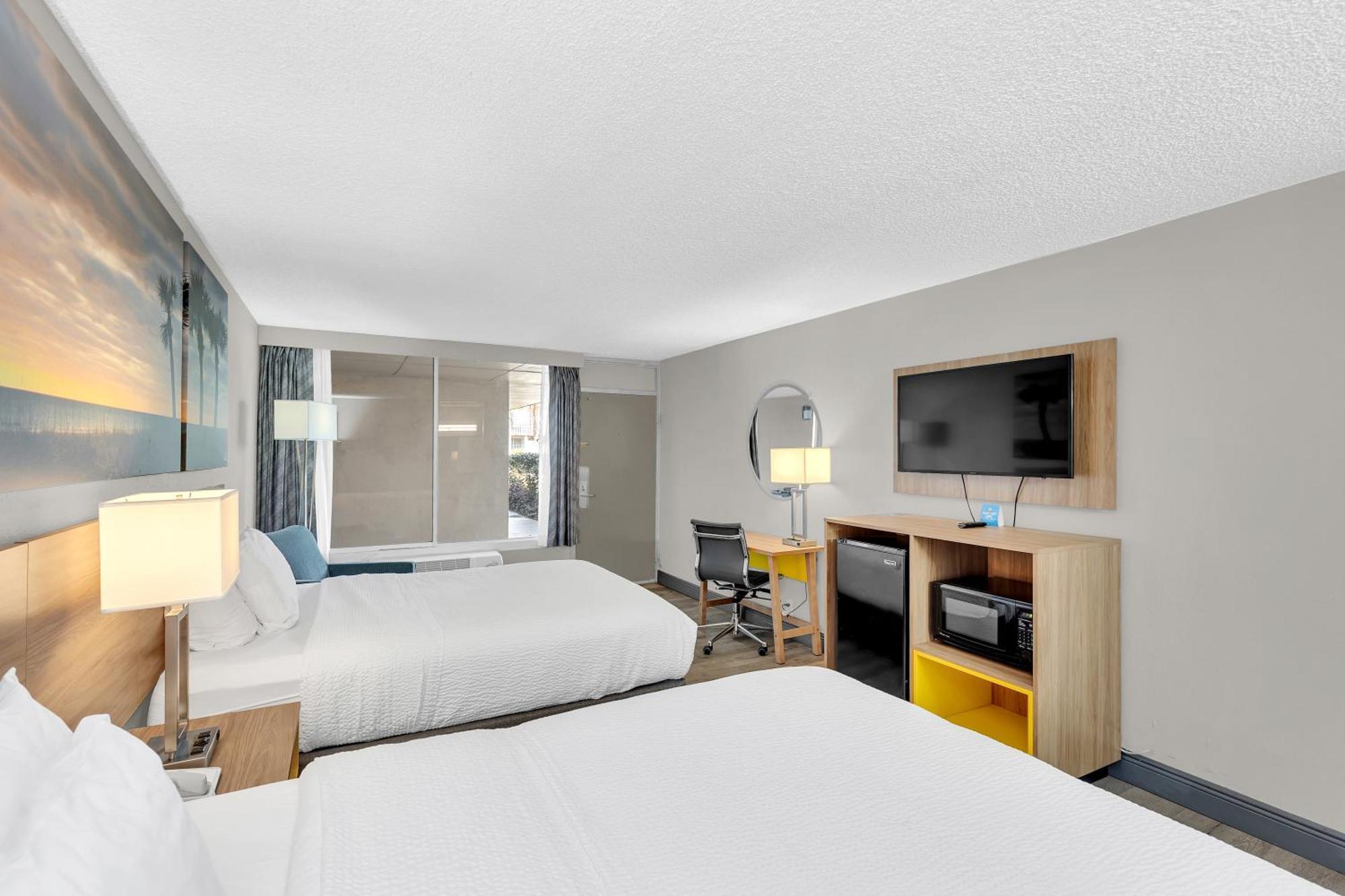 Days Inn By Wyndham Titusville Kennedy Space Center Kültér fotó