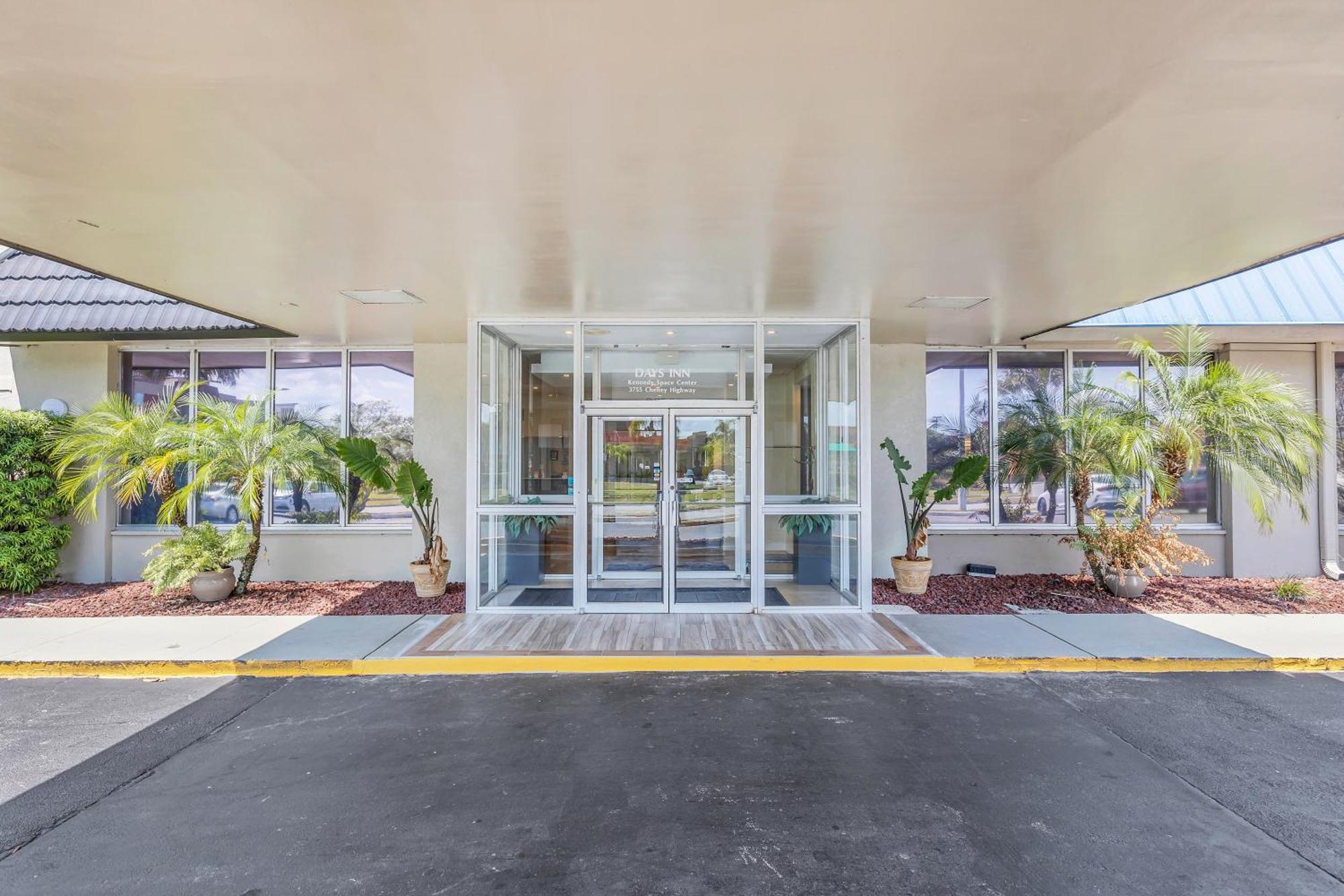 Days Inn By Wyndham Titusville Kennedy Space Center Kültér fotó
